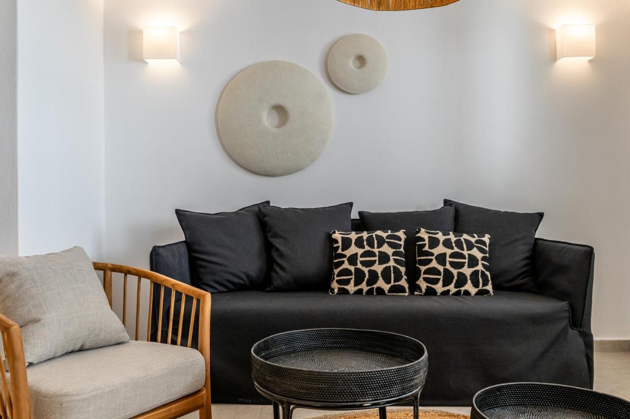 Arotron Santorini Bed & Breakfast Pýrgos Екстериор снимка